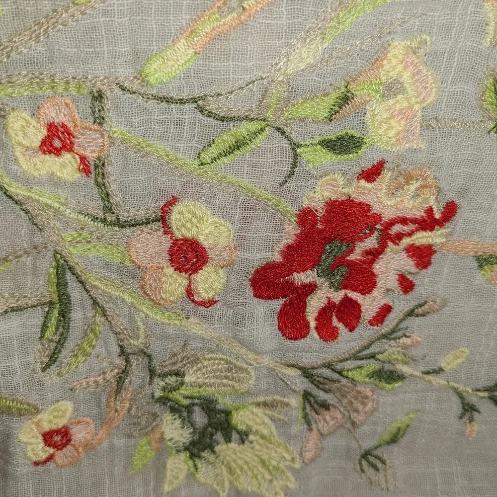 J.Jill Beige Pretty Embroidered Floral Scarf Garden Girl Country Club Western